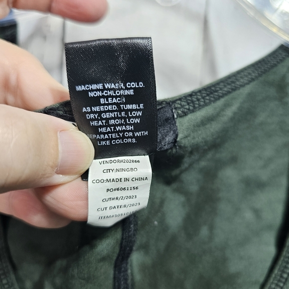 Thorn & Fable Lace-Up Cold Shoulder Corset Top Women's Dark Green Tie-Dye Size L - Picture 9 of 11